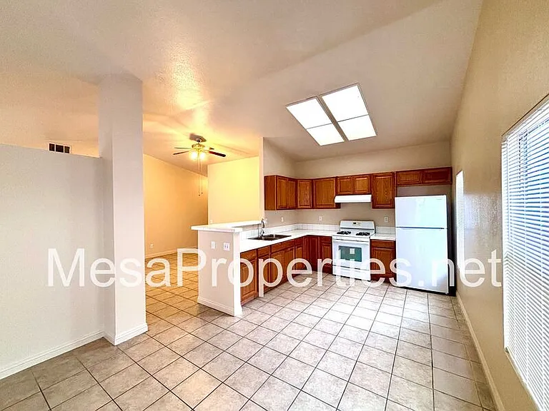 10850 Villa St — Photo 9