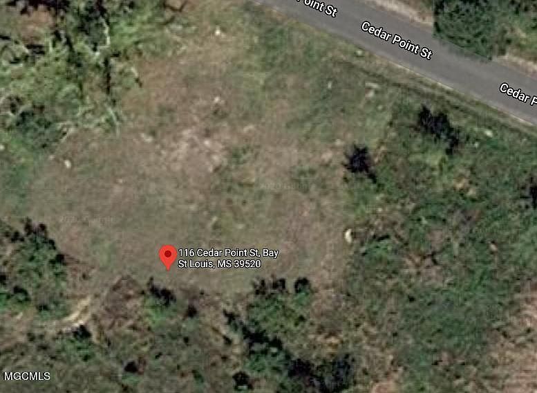 2nd image of 116 Cedar Point Rd