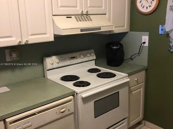 3rd image of 4525 W 20th Ave #523