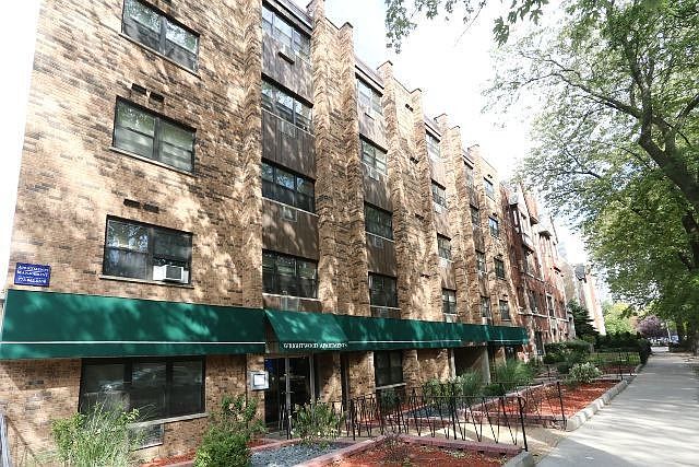 1st image of 660 W Wrightwood Ave #D802