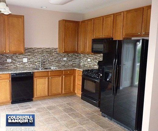 2nd image of 812 Lewisburg Ln