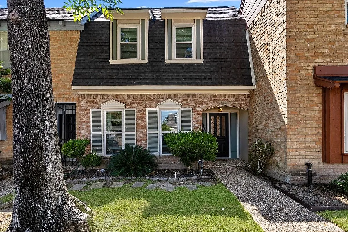 2 bed, 1.5 bath, 1740 sqft, $1,850 — Photo 1