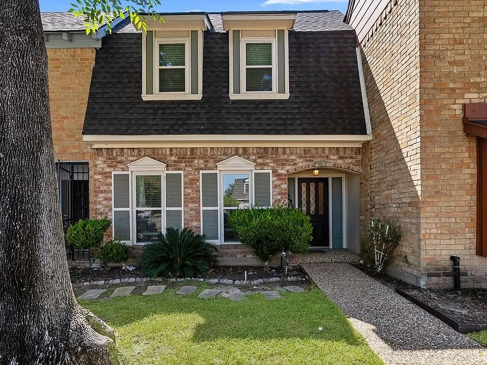 1349 Mardi Ln