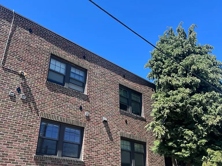 571 Valley St #2 — Photo 5