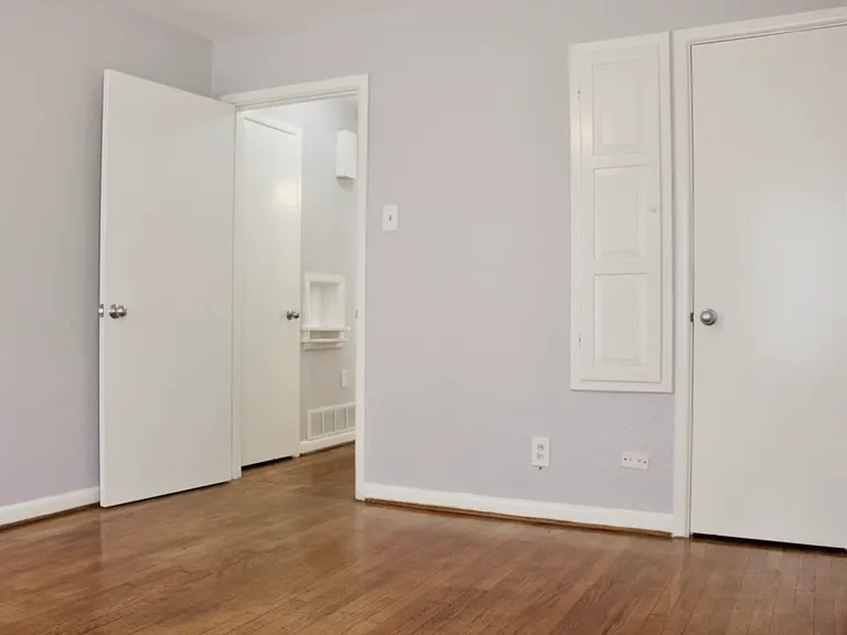 9850 Gooding Dr — Photo 18