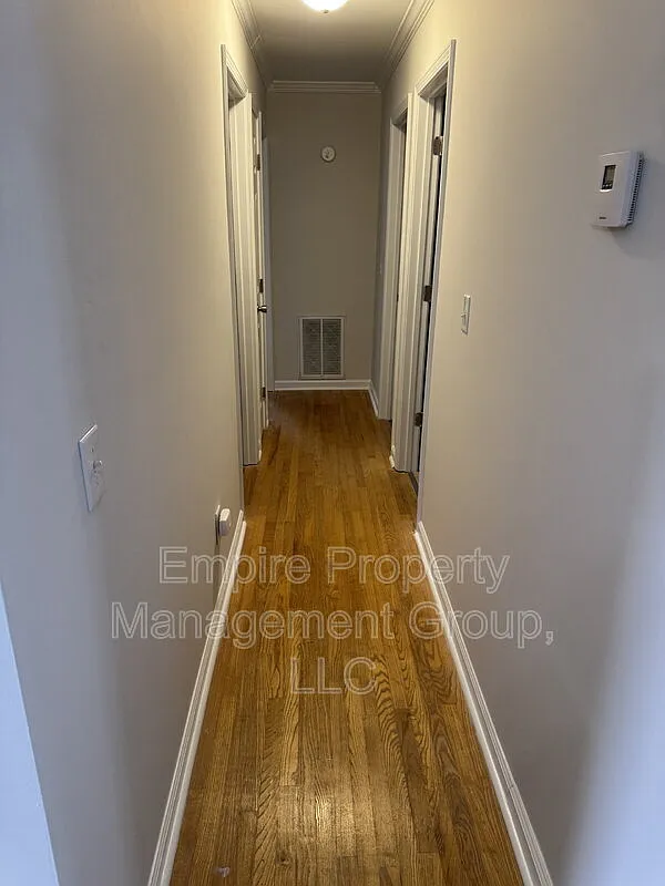 3 bed, 2.0 bath, 1018 sqft, $1,650 — Photo 4