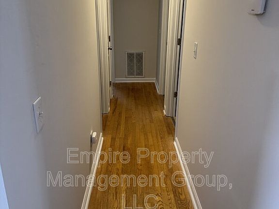 4th image of 103 Yorkshire Dr