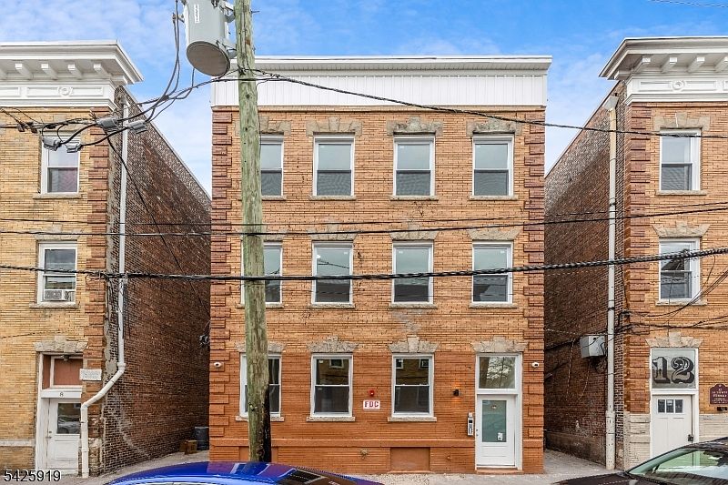1st image of 10 School St APT 7