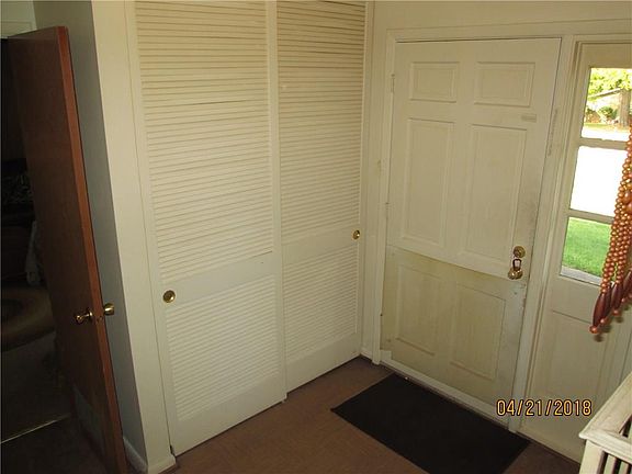 5th image of 1676 Drayton Woods Dr
