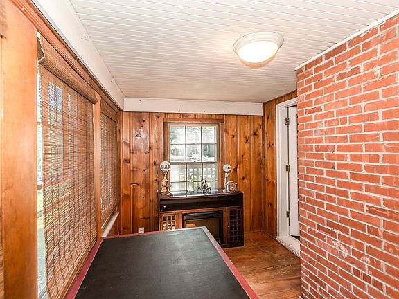 5th image of 5800 Woodward St