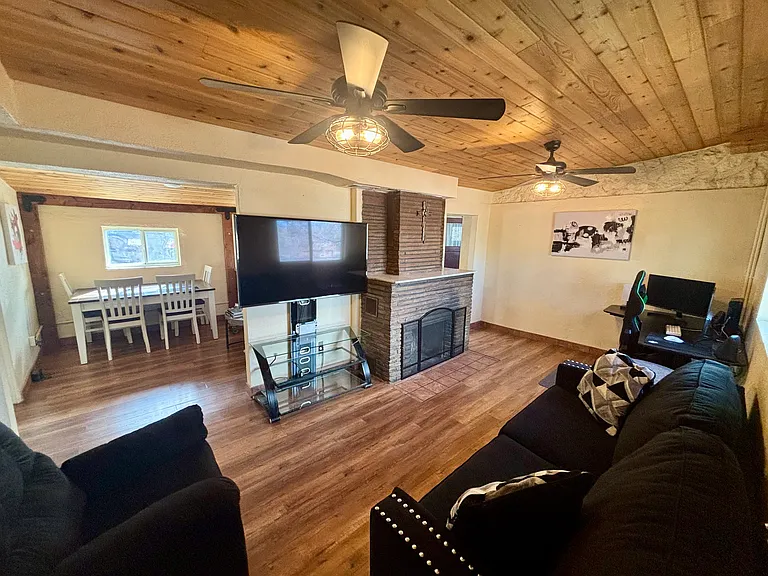 111 E Navajo Dr — Photo 7