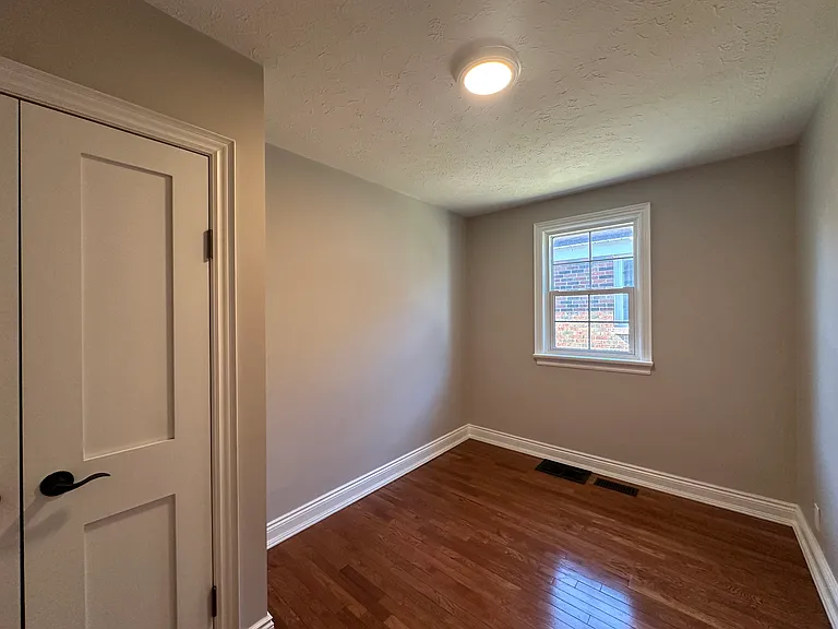 190 Highland Ave — Photo 7