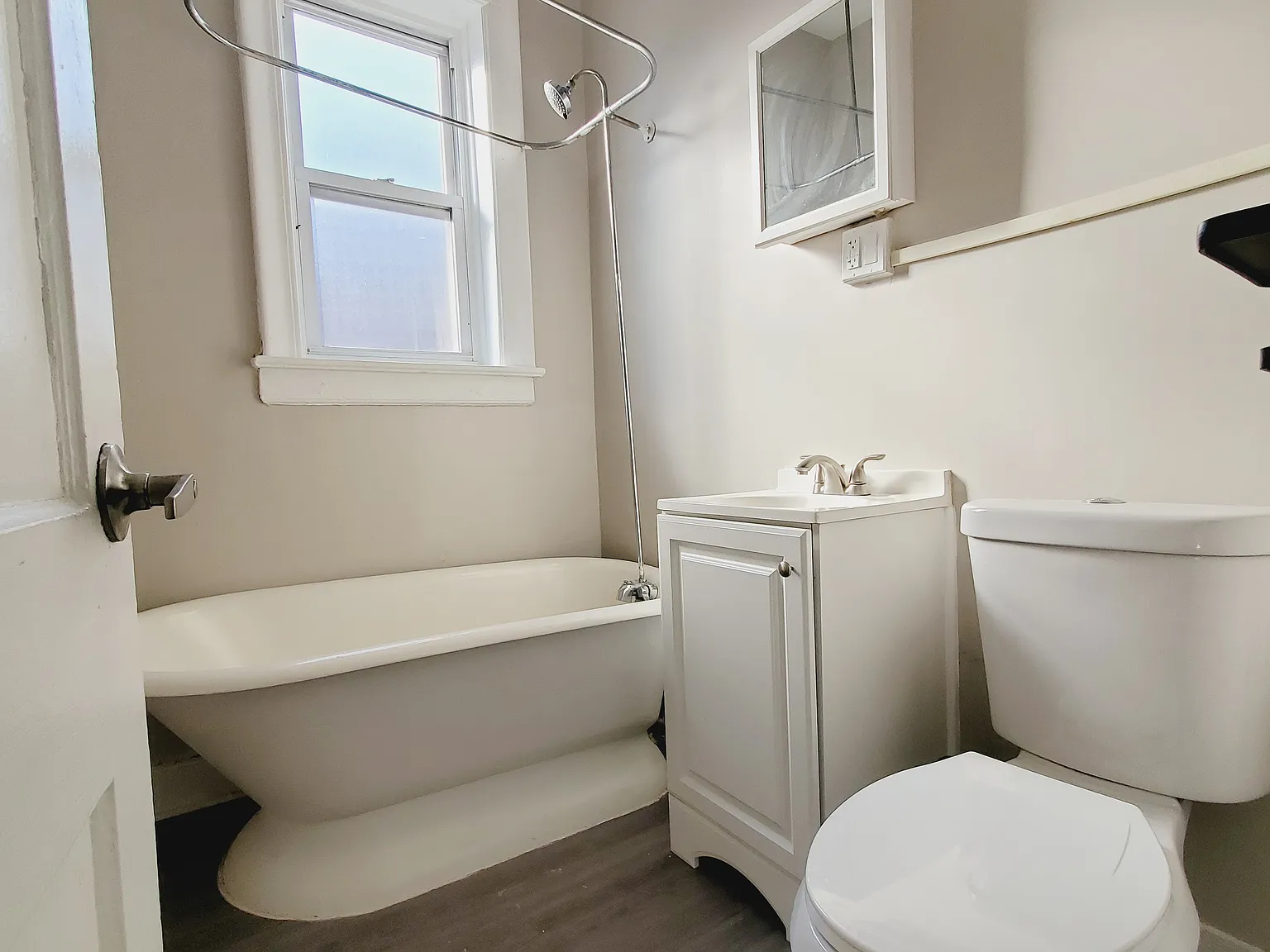 1 bed, 650 sqft, $1,750 — Photo 4