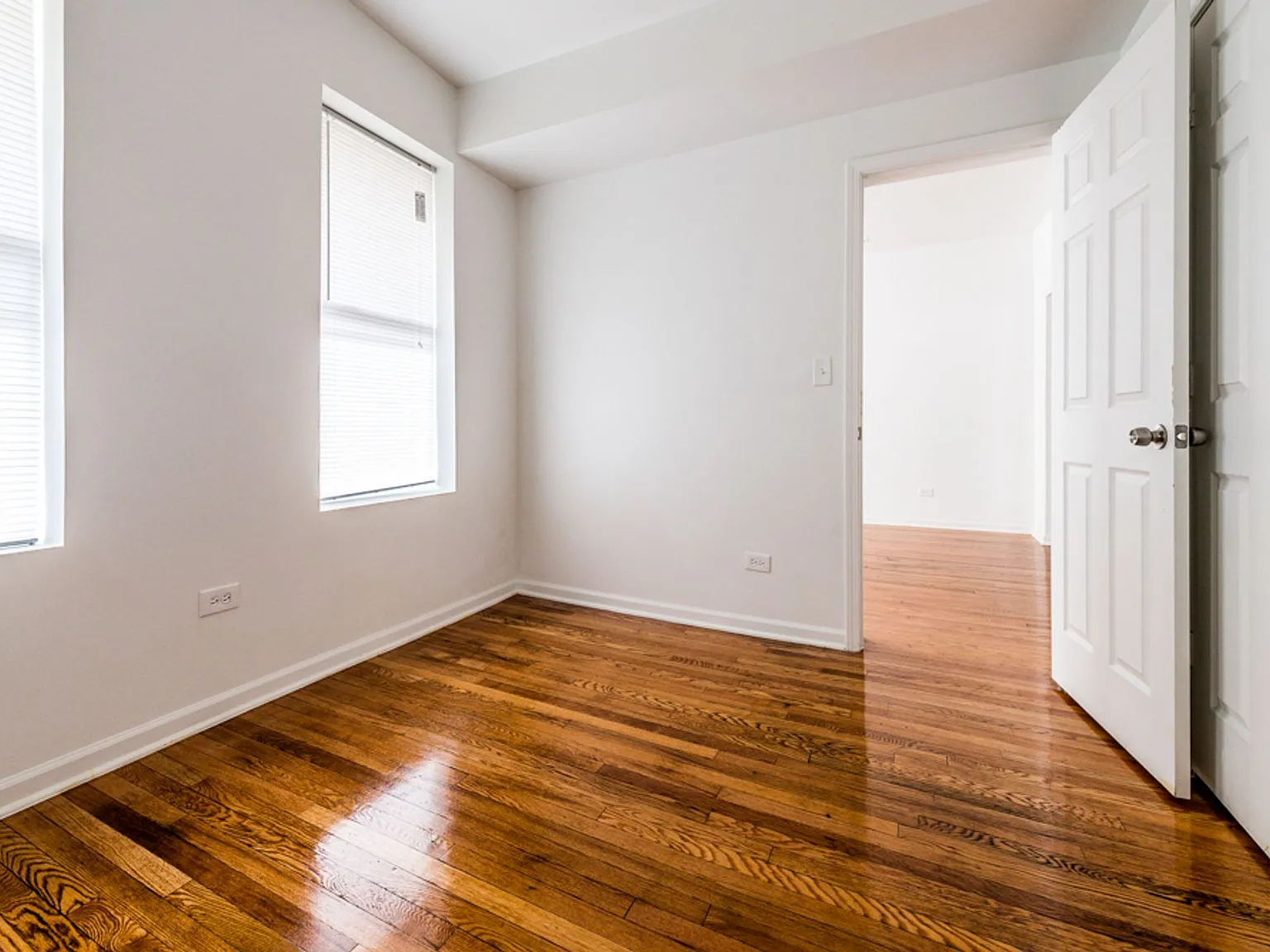 7406 s Perry Ave — Photo 3