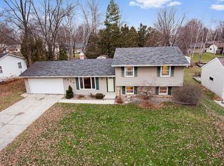 2538 Trojan Dr, Green Bay, WI 54304