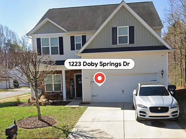 1223 Doby Springs Dr, Charlotte, NC 28262