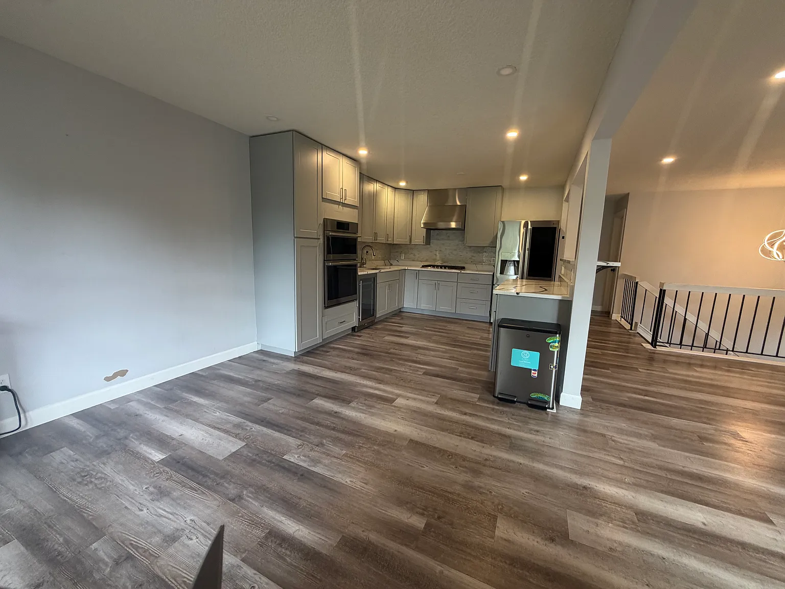 3 bed, 1300 sqft, $2,900 — Photo 4