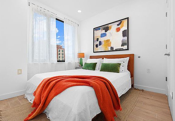 4th image of 912 Broadway APT 6K