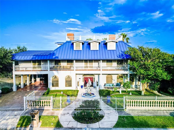 121 Glenmore St, Corpus Christi, TX 78412