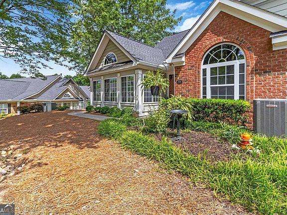 5th image of 2958 Oakside Cir