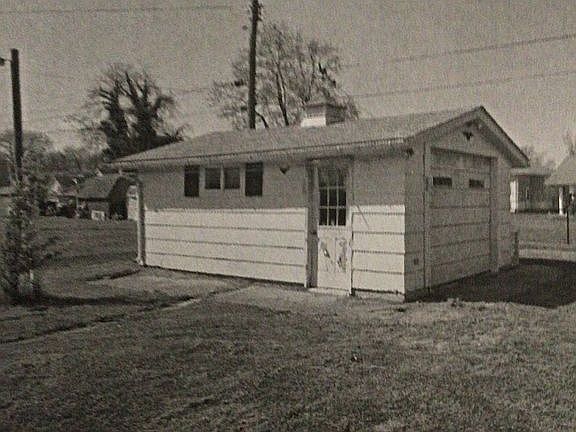 Workshop shed