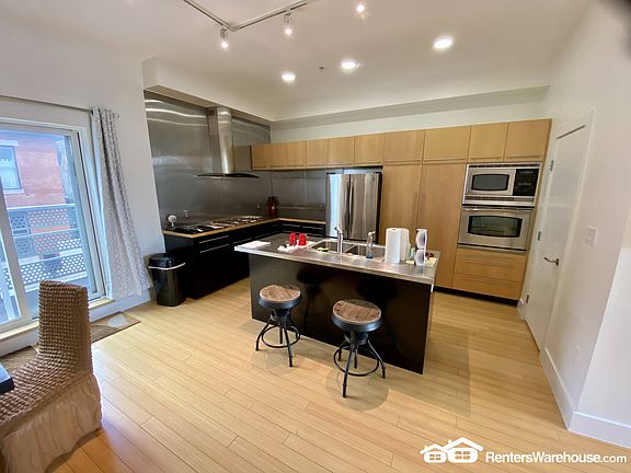 3rd image of 2400 Champa St APT 3