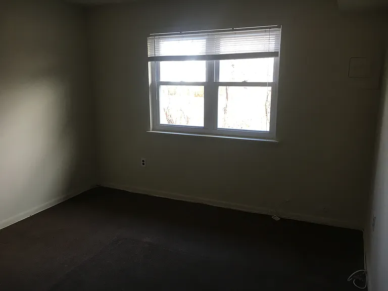 Amber Court — Photo 6