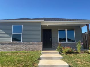 2566 E War Eagle St, Fayetteville, AR 72701