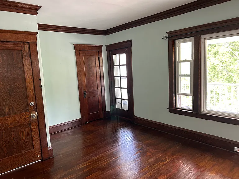 1230 Cranford Ave — Photo 9