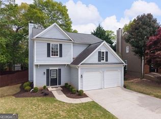 165 Farnworth Ln, Roswell, GA