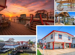 116 Bayou Vista Dr, Hitchcock, TX 77563