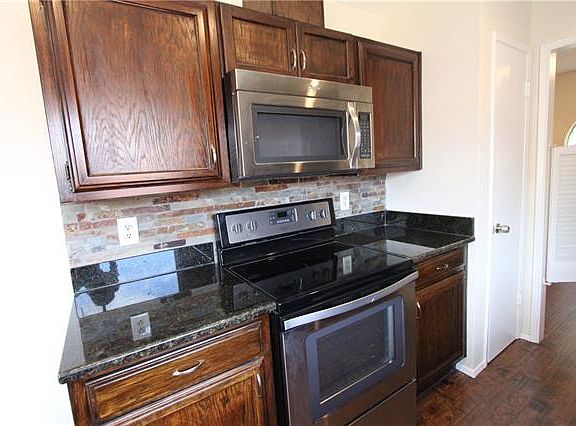 4th image of 5025 Wagner Cir