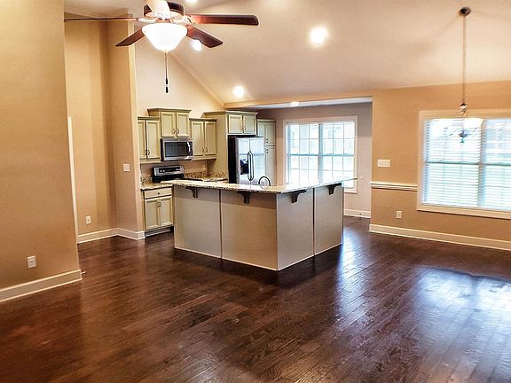 5th image of 1145 Old Duke Dr