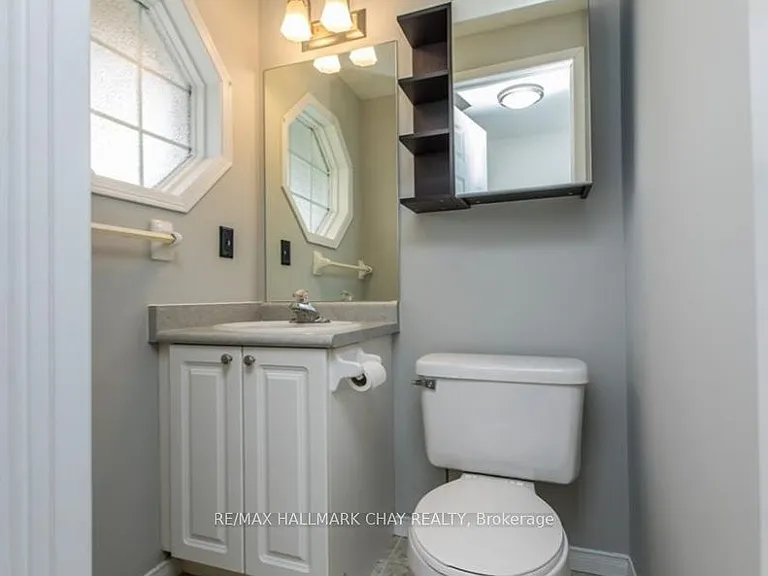 361 Dunsmore Ln — Photo 10
