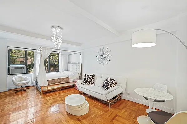 Rented by Oxford Property Group | media 6