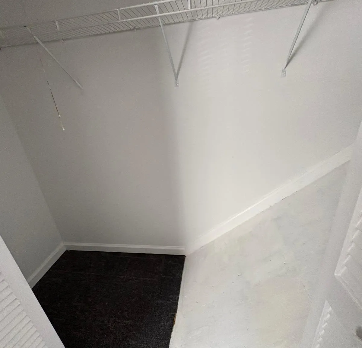 2 bed, 1.5 bath, 1000 sqft, $1,300 — Photo 3