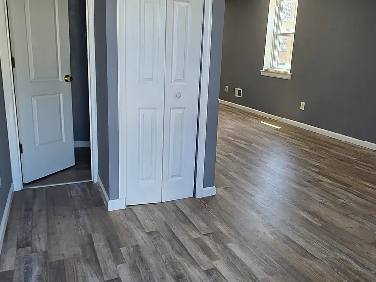 2133 W Mulberry St — Photo 6