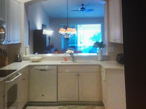 3rd image of 315 Monaco Dr
