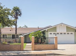13605 Borden Ave, Sylmar, CA 91342