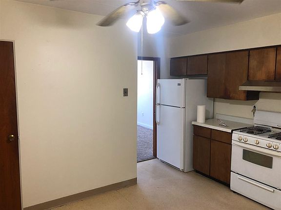 4th image of 2335 Broadway