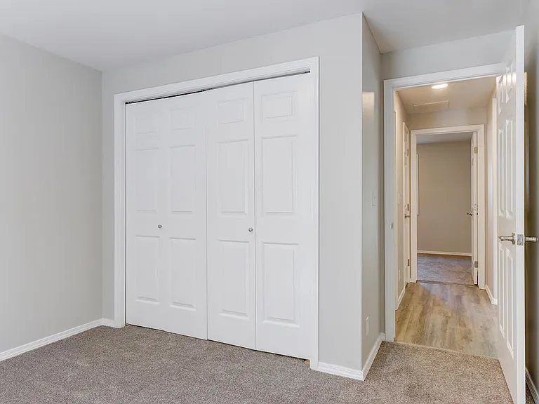 7838 W Prince St — Photo 13