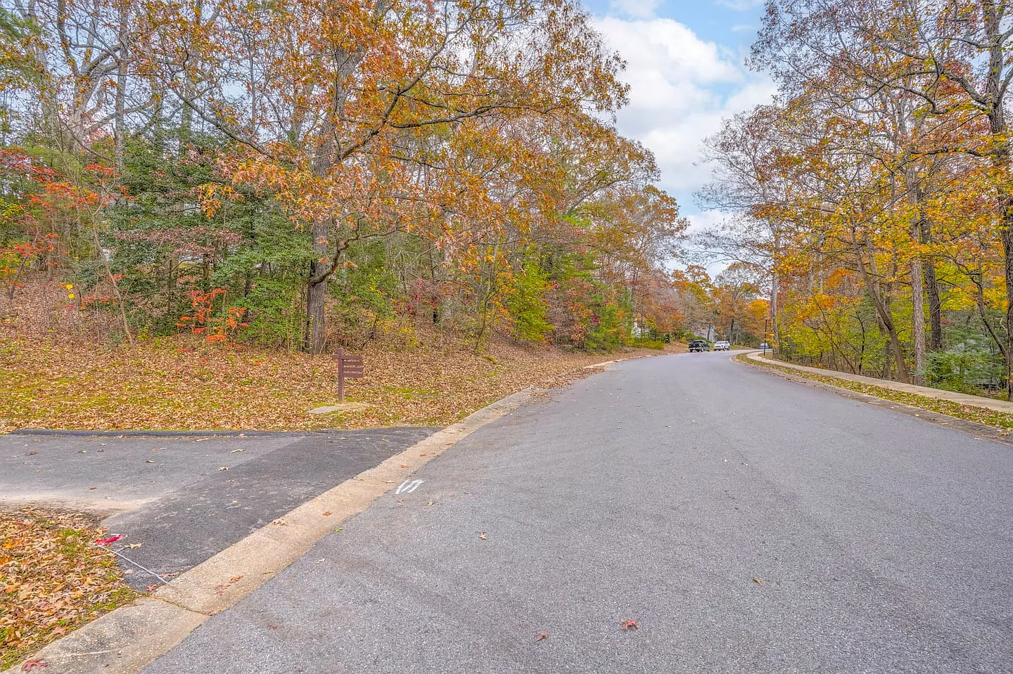 4 bed, 2545 sqft, $6,000 — Photo 4