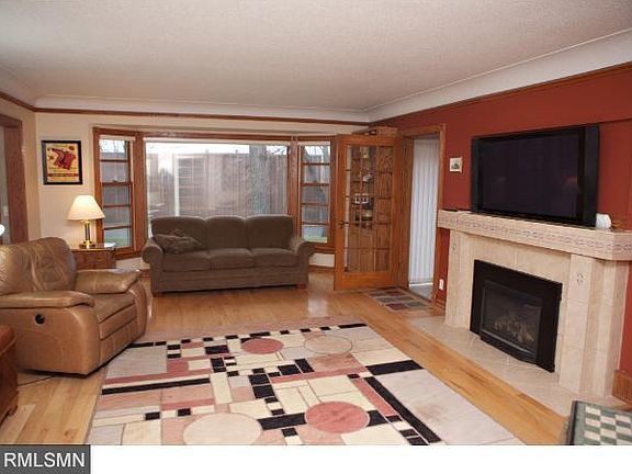 5th image of 7010 Lake Shore Dr S