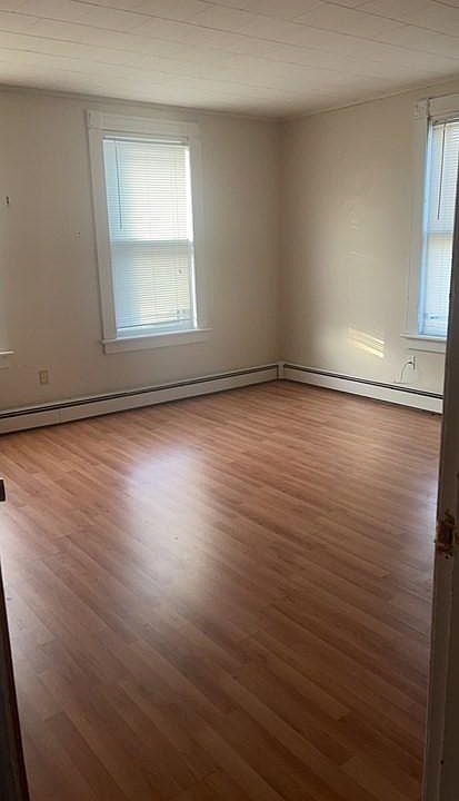 2nd image of 52 Linden St #2