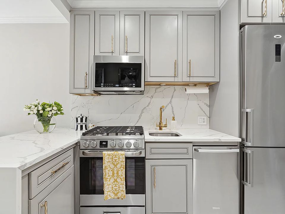 1st image of 189 Bleecker St #12B