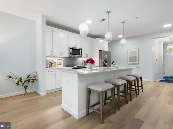 15 Bryce Ln, Manahawkin, NJ 08050