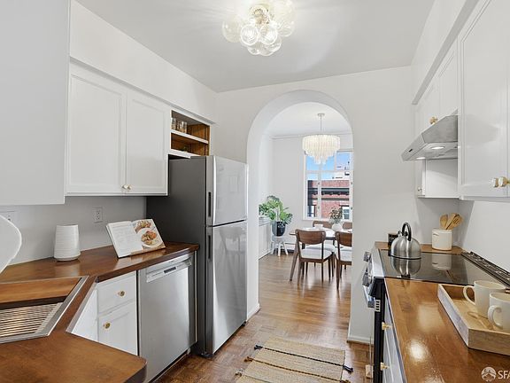 4th image of 1101 Green St #404