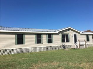 5385 Riverview Dr, Robstown, TX 78380