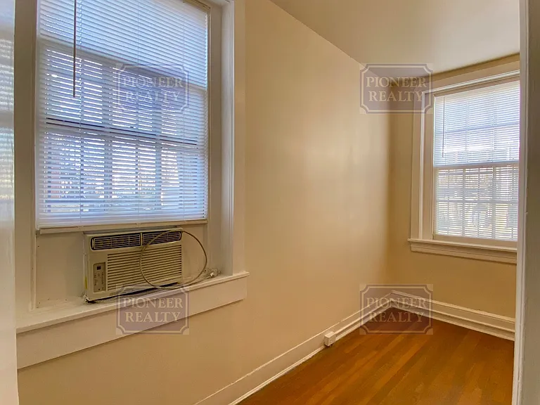 3110 Kensington Ave — Photo 24