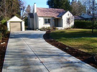 131 S Keene Way Dr, Medford, OR